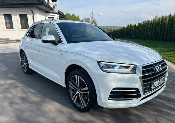 Audi Q5 cena 148000 przebieg: 135563, rok produkcji 2017 z Andrychów małe 742